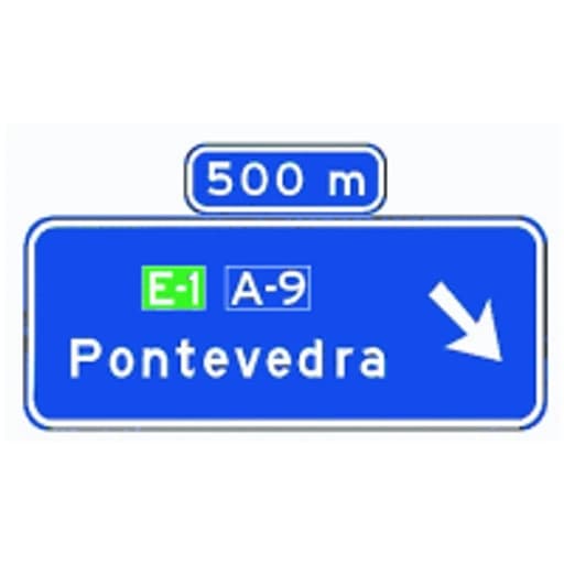 Presenalizacion con senales sobre la calzada en carretera convencional hacia autopista o autovia
