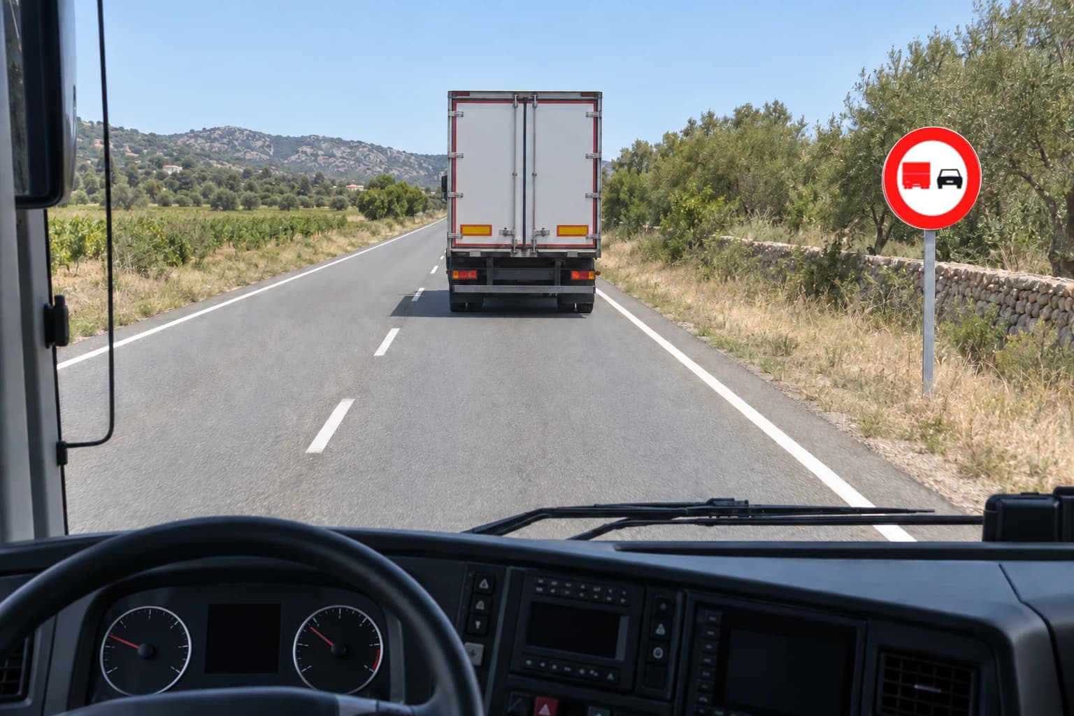 Does this sign allow a bus to overtake a lorry travelling ahead of it?