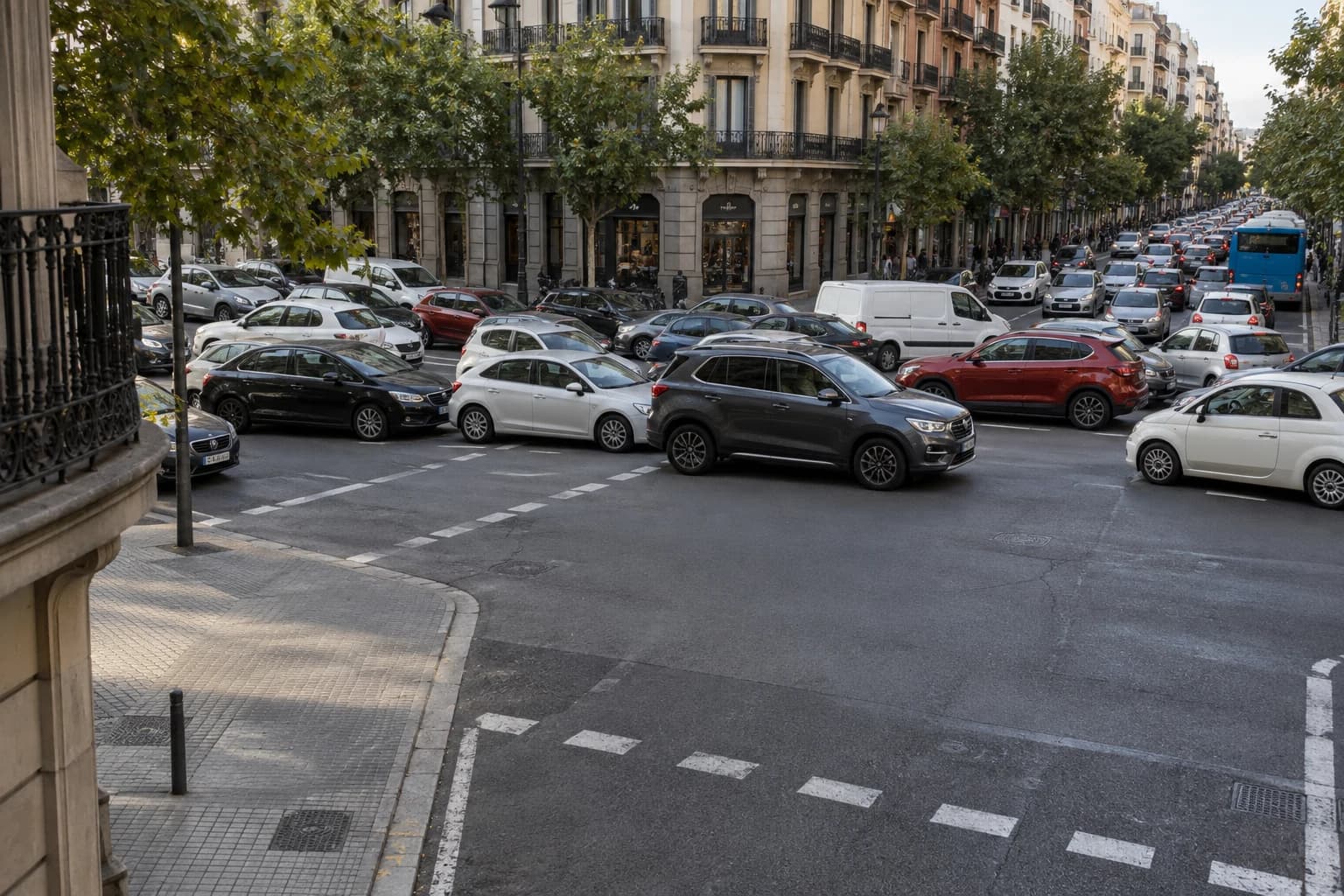 Although the traffic light is green, you expect that entering the junction will leave you stopped and blocking crossing traffic. What must you do?